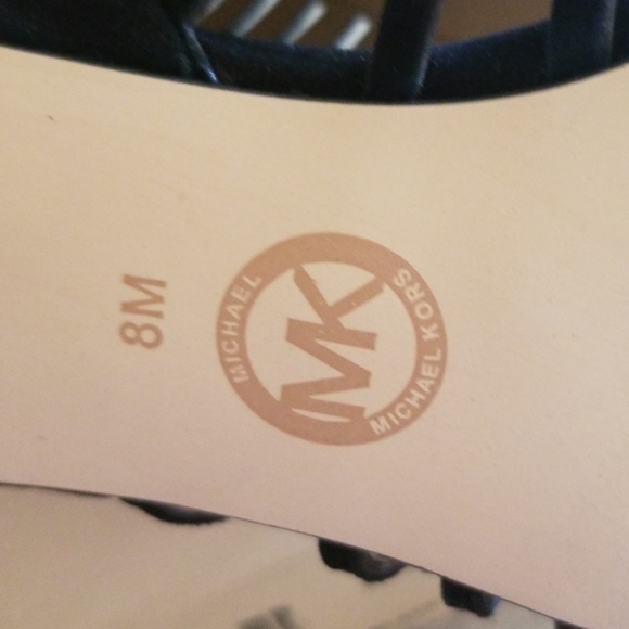 Michael Kors odelia bootie suede - Picture 5 of 8